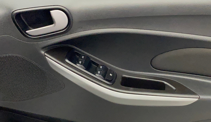 2016 Ford Figo Aspire TREND 1.2 PETROL, Petrol, Manual, 86,726 km, Driver Side Door Panels Control