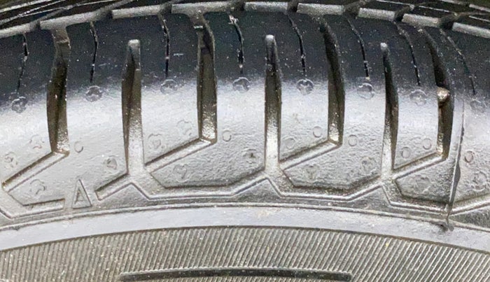 2019 Hyundai NEW SANTRO ERA, Petrol, Manual, 8,005 km, Right Front Tyre Tread