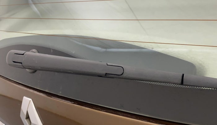 2014 Renault Duster 110 PS RXL DIESEL, Diesel, Manual, 90,221 km, Rear Wiper