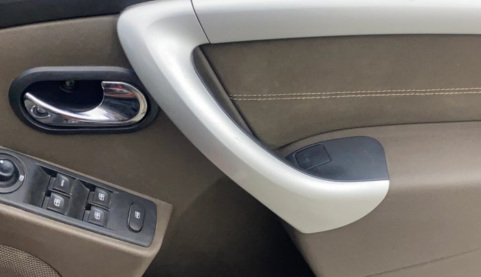 2016 Renault Duster 110 PS RXL 4X2 AMT, Diesel, Automatic, 77,608 km, Driver Side Door Panels Control