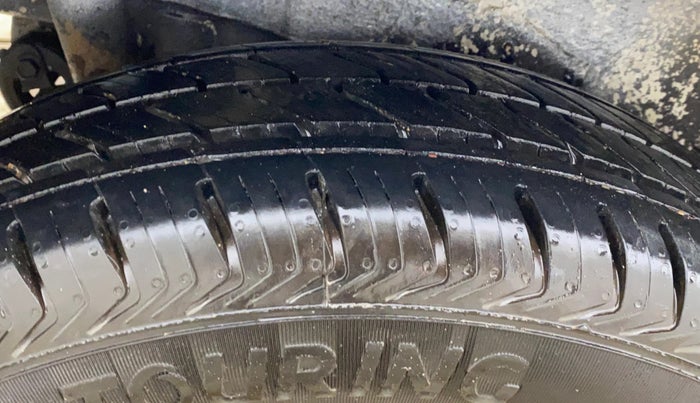 2016 Maruti Wagon R 1.0 VXI, Petrol, Manual, 76,637 km, Right Rear Tyre Tread