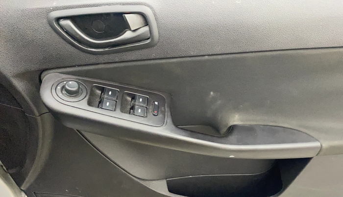 2014 Tata Zest XMS PETROL, Petrol, Manual, 76,499 km, Driver Side Door Panels Control