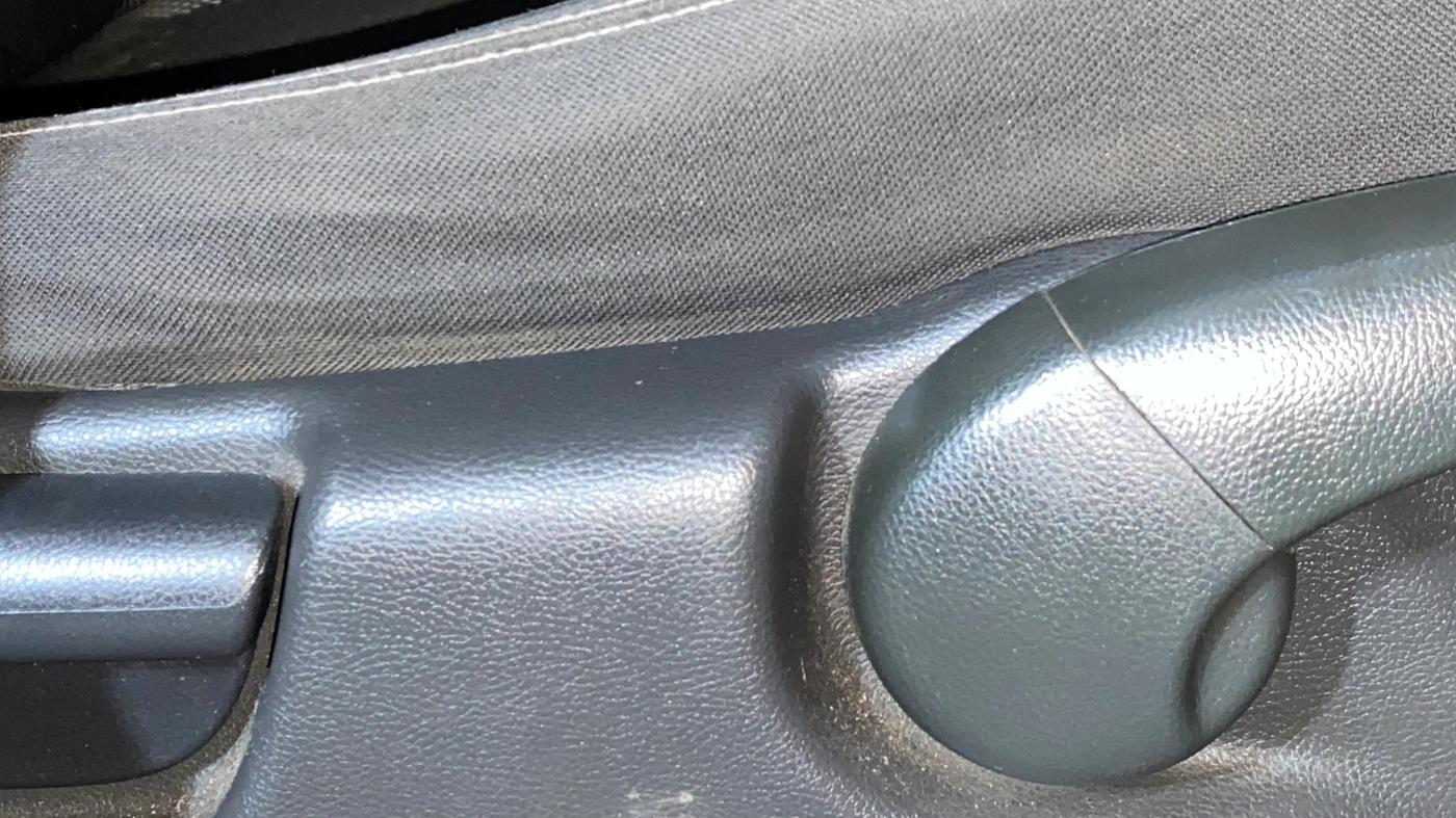 2018 Honda WR-V 1.2L I-VTEC VX MT, Petrol, Manual, 43,123 km, Driver Side Adjustment Panel