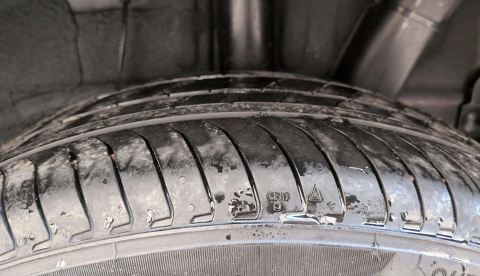 2024 Hyundai EXTER SX (O) Connect 1.2 AMT Knight Edition, Petrol, Automatic, 10,309 km, Left Rear Tyre Tread