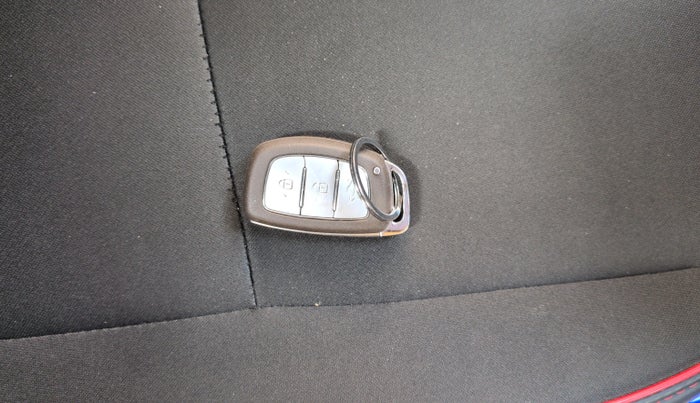 2024 Hyundai EXTER SX (O) Connect 1.2 AMT Knight Edition, Petrol, Automatic, 10,309 km, Key Close Up