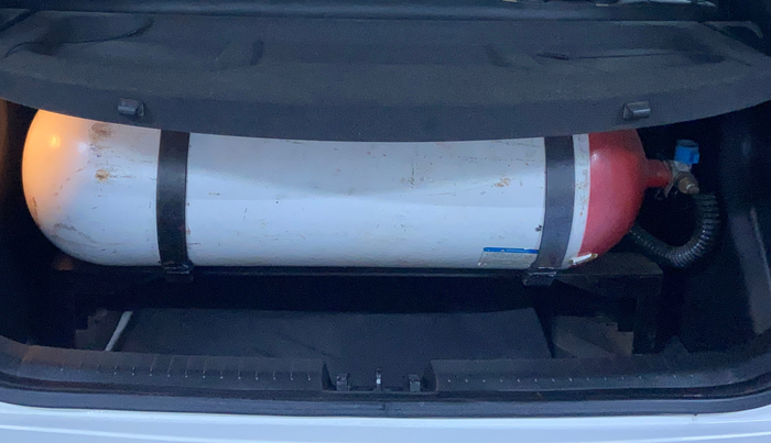 2019 Hyundai Elite i20 ASTA 1.2 (O), CNG, Manual, 79,137 km, Boot Inside