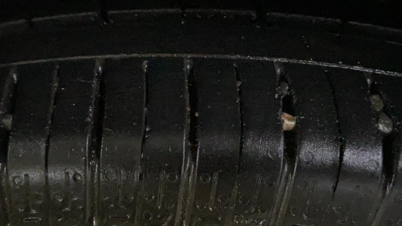 2019 Hyundai Elite i20 ASTA 1.2 (O), CNG, Manual, 79,137 km, Right Front Tyre Tread