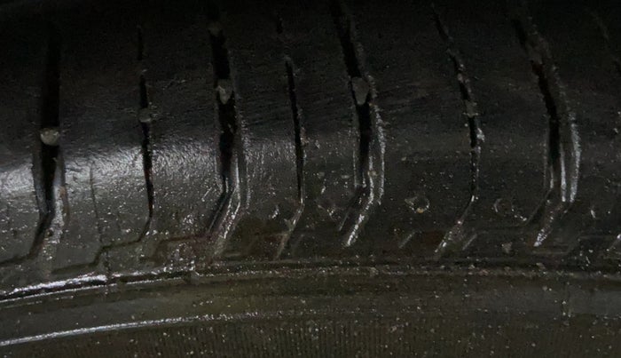 2019 Hyundai Elite i20 ASTA 1.2 (O), CNG, Manual, 79,137 km, Right Rear Tyre Tread