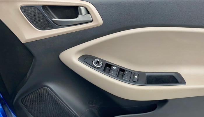 2018 Hyundai Elite i20 MAGNA EXECUTIVE 1.2, Petrol, Manual, 46,843 km, Driver Side Door Panels Control