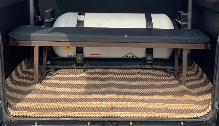 2022 Maruti Eeco 5 STR AC CNG (O), CNG, Manual, 27,733 km, Boot Inside