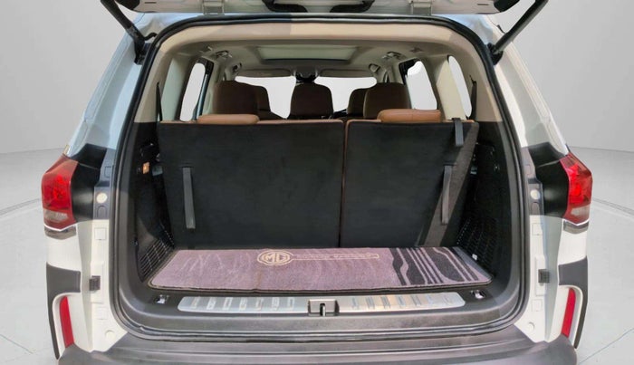 2022 MG GLOSTER SAVVY 7 STR 2.0 TWIN TURBO 4WD, Diesel, Automatic, 8,603 km, Boot Inside