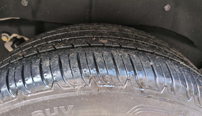 2022 MG GLOSTER SAVVY 7 STR 2.0 TWIN TURBO 4WD, Diesel, Automatic, 8,603 km, Right Front Tyre Tread