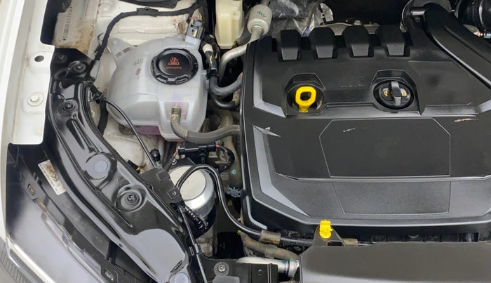 2021 Volkswagen TAIGUN GT 1.5 TSI MT, Petrol, Manual, 4,214 km, Engine View - Right