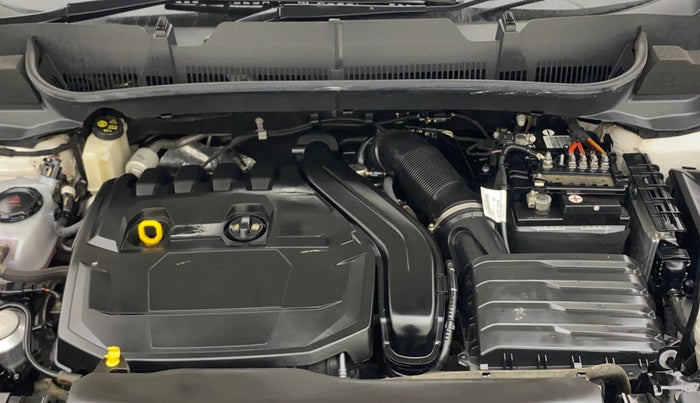 2021 Volkswagen TAIGUN GT 1.5 TSI MT, Petrol, Manual, 4,214 km, Engine View