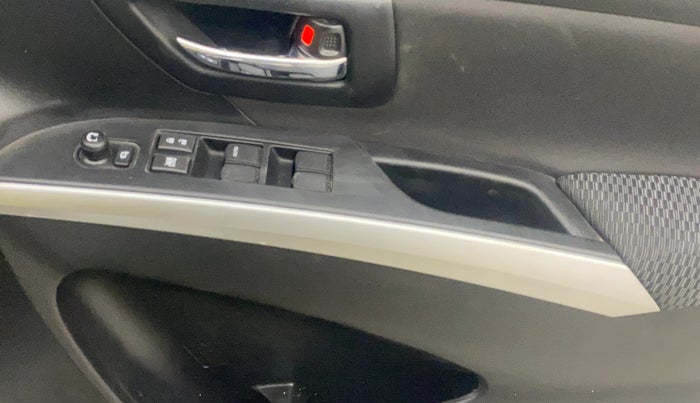 2021 Maruti S Cross ZETA 1.5, Petrol, Manual, 33,046 km, Driver Side Door Panels Control