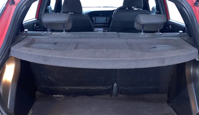 2017 Hyundai i20 Active 1.2 SX, Petrol, Manual, 21,209 km, Boot Inside