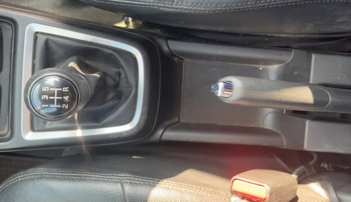 2023 Maruti Swift VXI, Petrol, Manual, 22,332 km, Gear Lever