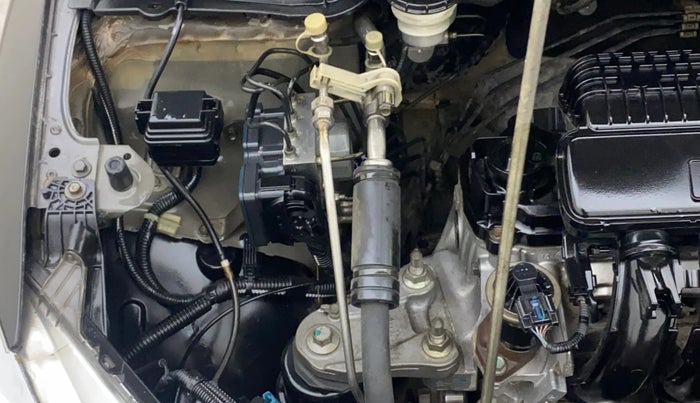 2016 Honda City 1.5L I-VTEC VX, Petrol, Manual, 1,02,341 km, Engine View - Right