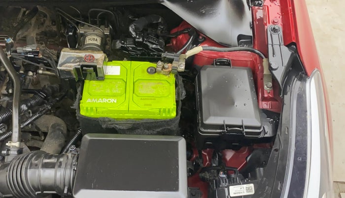 2018 Hyundai Elite i20 ASTA 1.2 (O), Petrol, Manual, 1,00,301 km, Engine View - Left