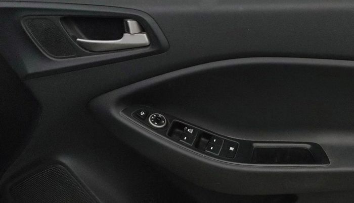 2018 Hyundai Elite i20 ASTA 1.2 DUAL TONE, Petrol, Manual, 53,566 km, Driver Side Door Panels Control