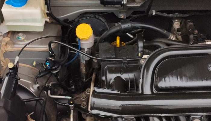 2018 Renault Kwid RXT 0.8 (O), Petrol, Manual, 41,202 km, Engine View - Right