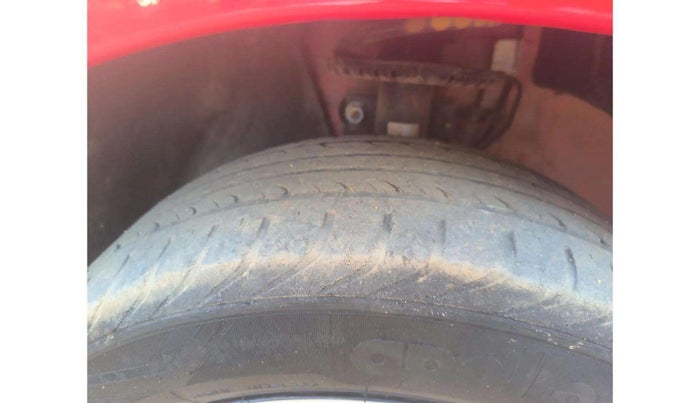 2017 Volkswagen Polo HIGHLINE1.2L, Petrol, Manual, 32,071 km, Right Front Tyre Tread