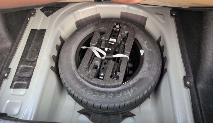 2023 Volkswagen VIRTUS HIGHLINE TSI 1.0 AT, Petrol, Automatic, 14,298 km, Spare Tyre