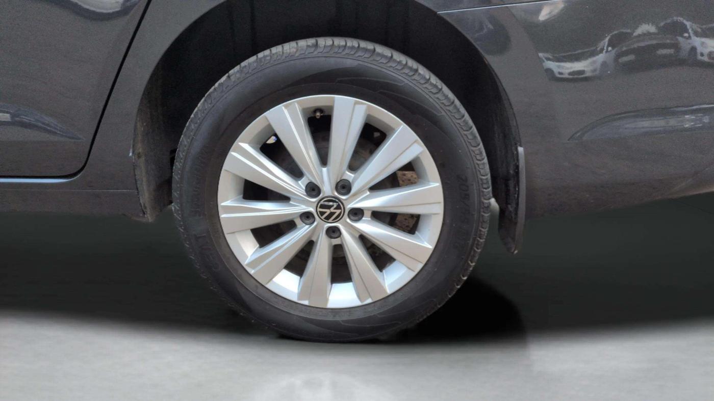 2023 Volkswagen VIRTUS HIGHLINE TSI 1.0 AT, Petrol, Automatic, 14,298 km, Left Rear Wheel