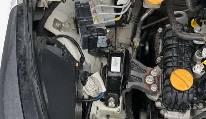 2023 Tata ALTROZ XT PETROL, Petrol, Manual, 33,744 km, Engine View - Right