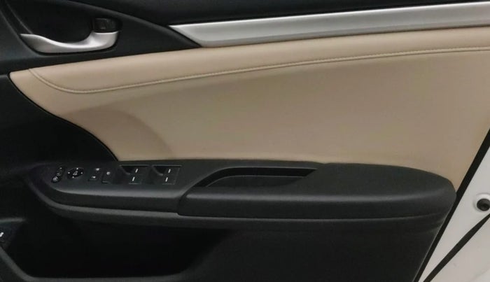 2019 Honda Civic 1.8L I-VTEC ZX CVT, Petrol, Automatic, 45,045 km, Driver Side Door Panels Control