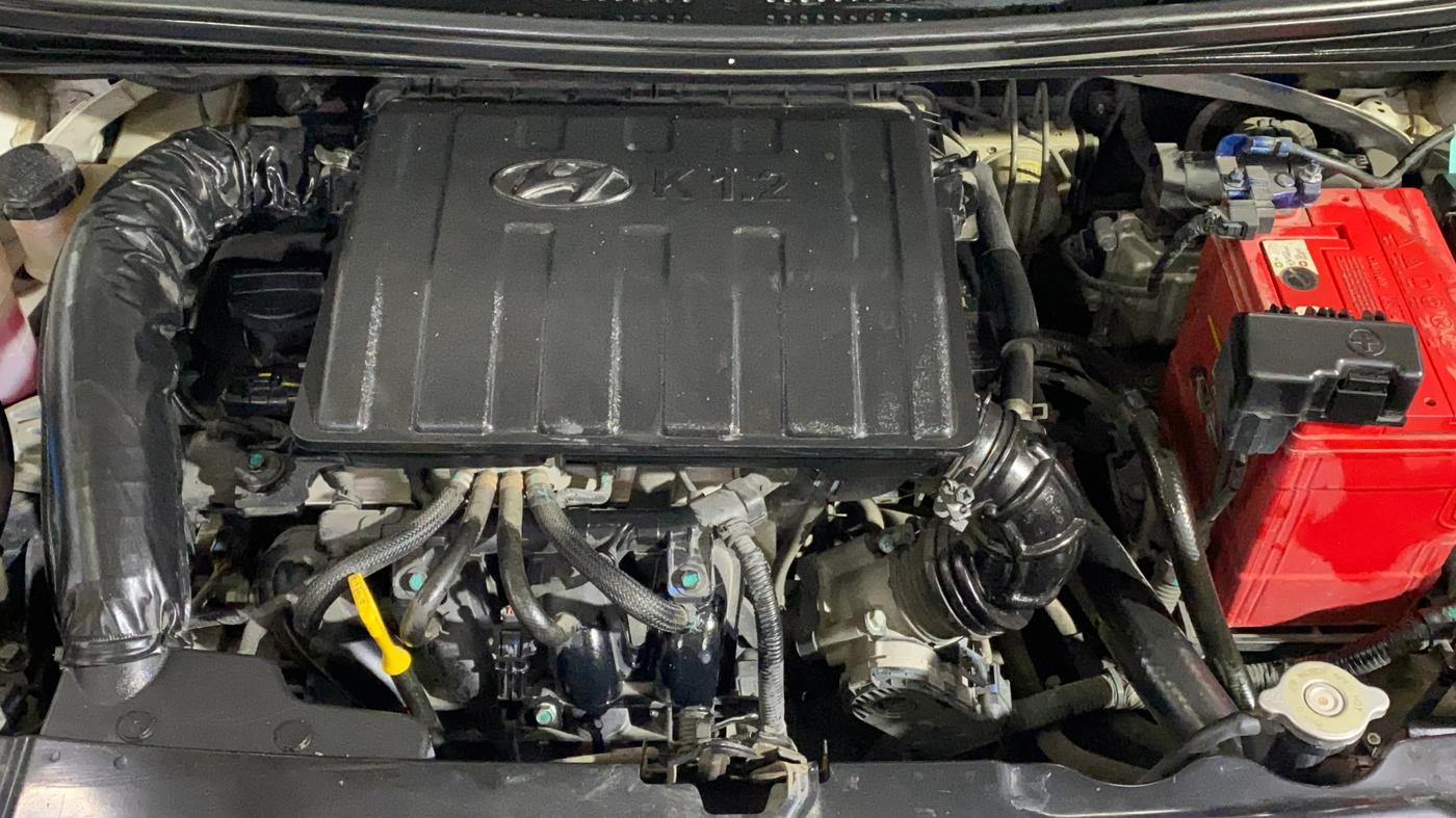 2022 Hyundai AURA S 1.2 CNG, CNG, Manual, 62,265 km, Engine View