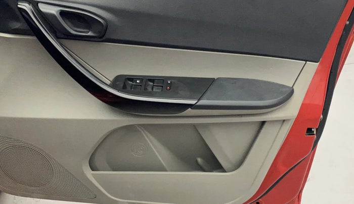2019 Tata Tiago XZA PETROL, Petrol, Automatic, 38,790 km, Driver Side Door Panels Control