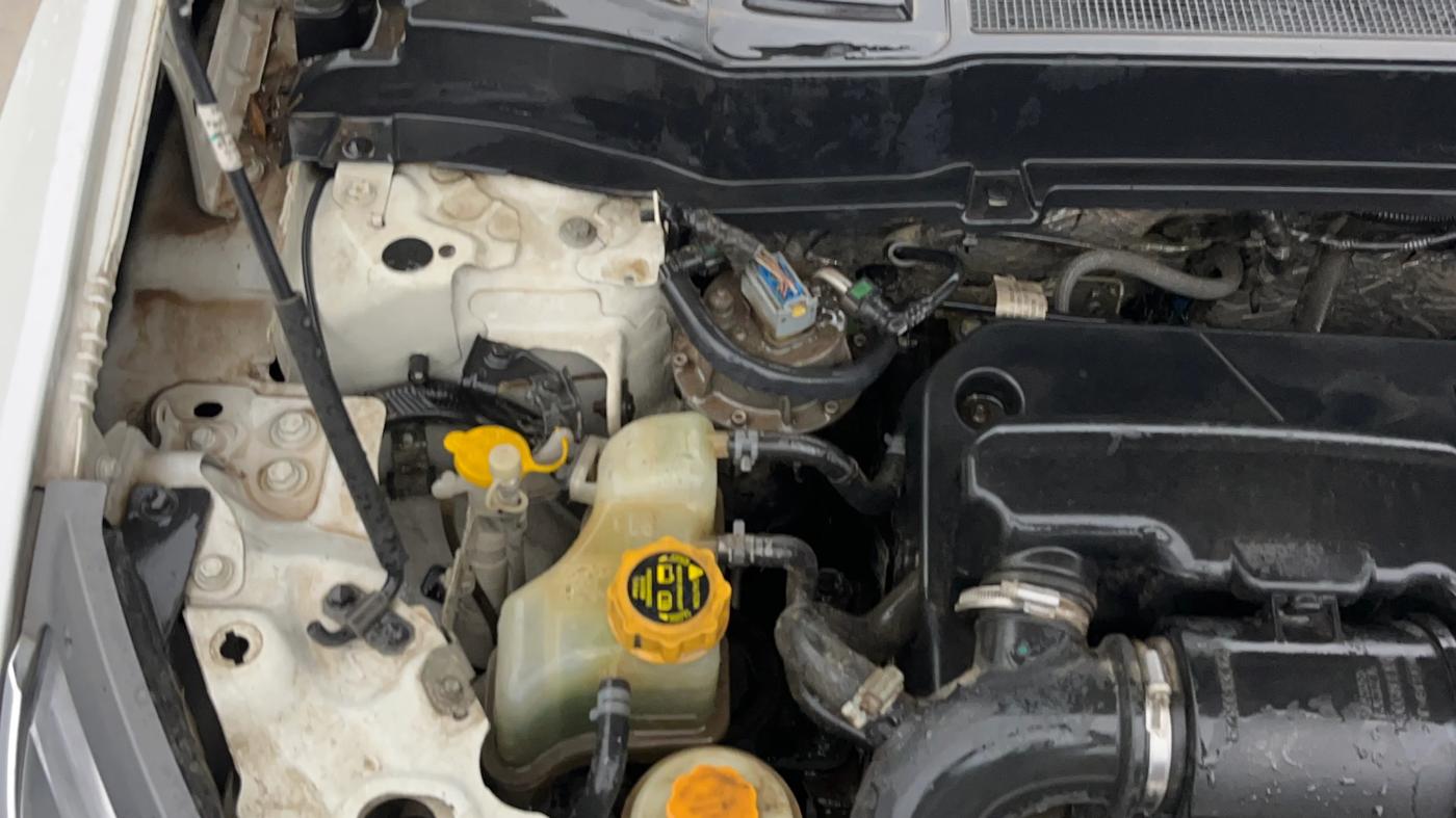 2021 Tata Safari XZA PLUS, Diesel, Automatic, 72,343 km, Engine View - Right