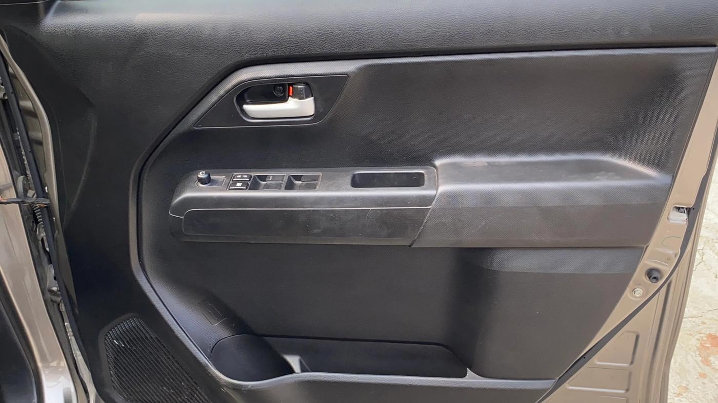 2024 Maruti New Wagon-R VXI 1.0 AMT, Petrol, Automatic, 8,858 km, Driver Side Door Panels Control