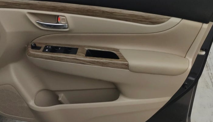 2022 Maruti Ciaz DELTA 1.5 SHVS MT PETROL, Petrol, Manual, 26,728 km, Driver Side Door Panels Control