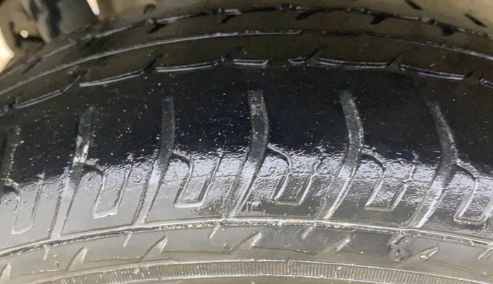 2018 Maruti Wagon R 1.0 VXI, Petrol, Manual, 40,285 km, Right Rear Tyre Tread