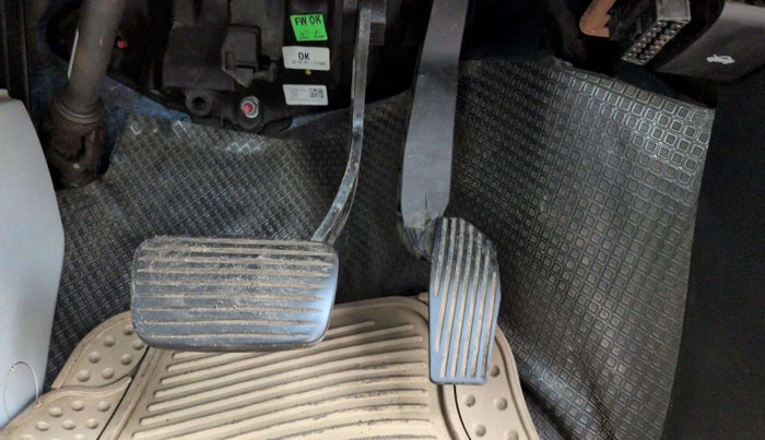 2017 Jeep Compass LIMITED 1.4 PETROL AT, Petrol, Automatic, 42,838 km, Pedals