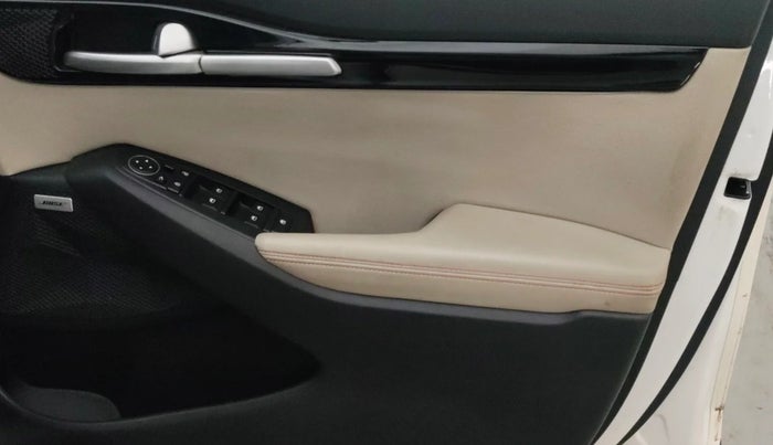 2020 KIA SELTOS GTX PLUS DCT 1.4 PETROL, Petrol, Automatic, 69,197 km, Driver Side Door Panels Control