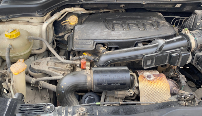 2020 Mahindra XUV300 W8 1.2 PETROL, Petrol, Manual, 81,812 km, Engine View - Right