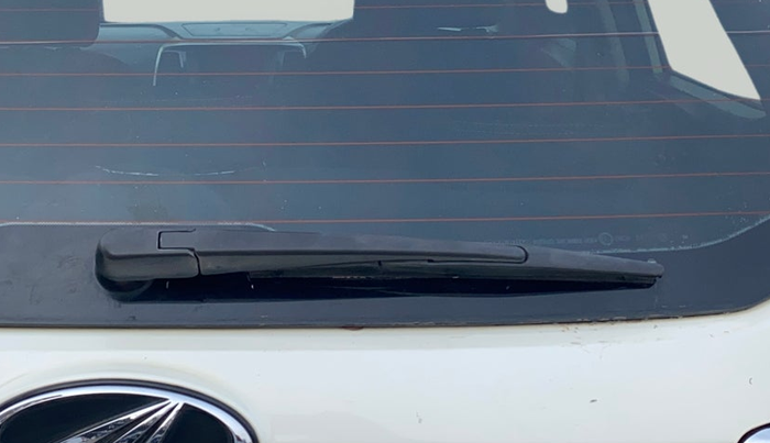 2020 Mahindra XUV300 W8 1.2 PETROL, Petrol, Manual, 81,812 km, Rear Wiper