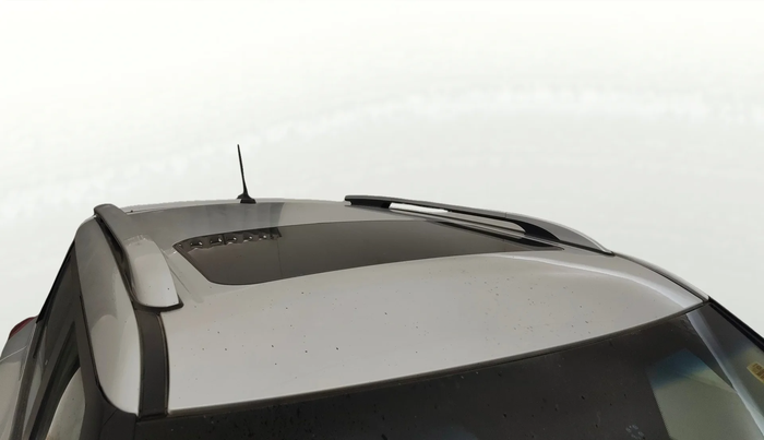 2019 Mahindra XUV300 W8 (O) 1.2 PETROL, Petrol, Manual, 62,636 km, Moonroof/ Sunroof