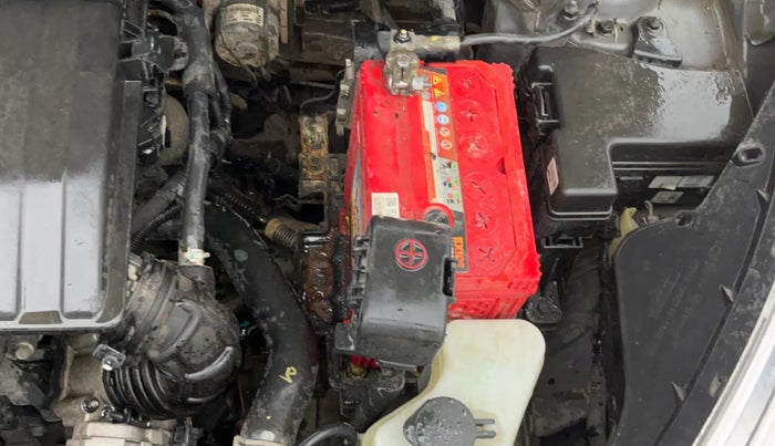 2016 Hyundai Grand i10 ASTA (O) 1.2 KAPPA VTVT, Petrol, Manual, 23,217 km, Engine View - Left