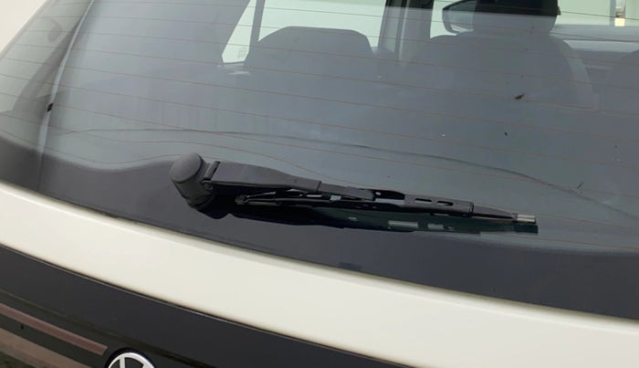 2022 Volkswagen TAIGUN TOPLINE 1.0 TSI MT, Petrol, Manual, 54,233 km, Rear Wiper