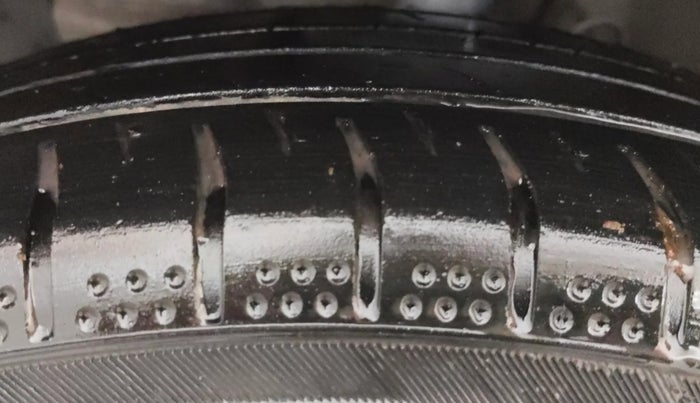 2019 Hyundai Elite i20 SPORTZ PLUS 1.2, Petrol, Manual, 73,512 km, Left Front Tyre Tread