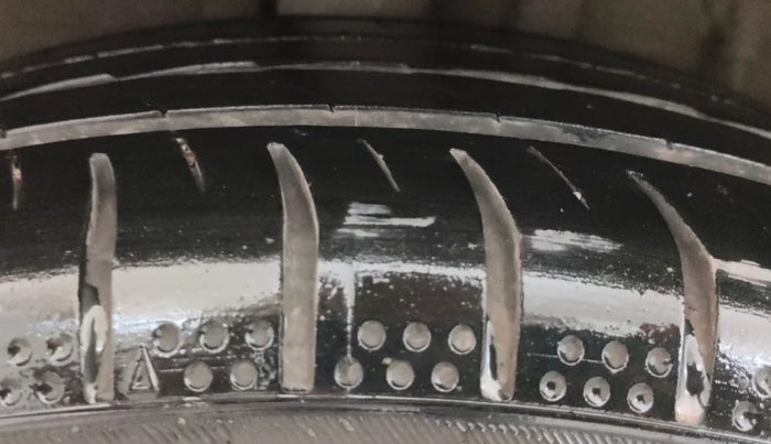 2019 Hyundai Elite i20 SPORTZ PLUS 1.2, Petrol, Manual, 73,512 km, Right Rear Tyre Tread