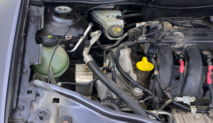 2017 Renault Duster RXL PETROL, Petrol, Manual, 30,983 km, Engine View - Right