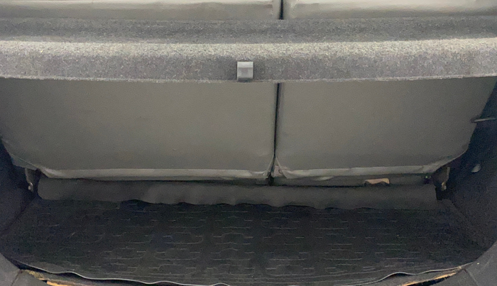 2017 Maruti Wagon R 1.0 VXI (O) AMT, Petrol, Automatic, 43,965 km, Boot Inside