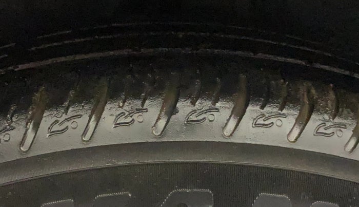 2020 KIA SONET HTK PLUS 1.5, Diesel, Manual, 60,014 km, Right Rear Tyre Tread