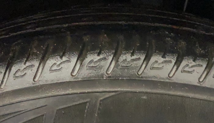 2020 KIA SONET HTK PLUS 1.5, Diesel, Manual, 60,014 km, Left Rear Tyre Tread