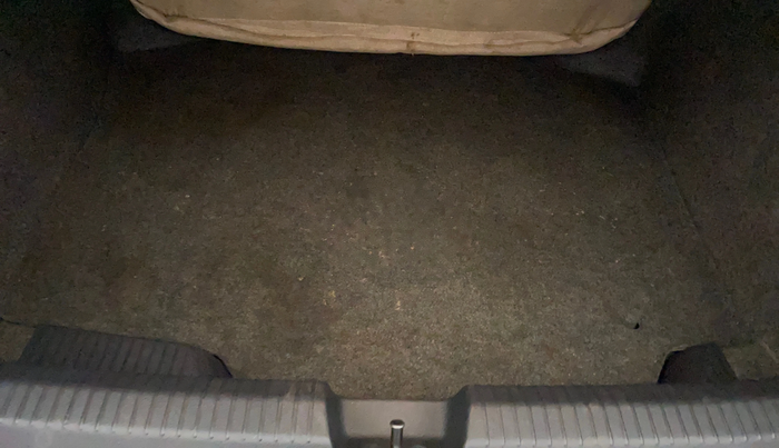 2016 Volkswagen Ameo COMFORTLINE 1.2L, Petrol, Manual, 92,913 km, Boot Inside